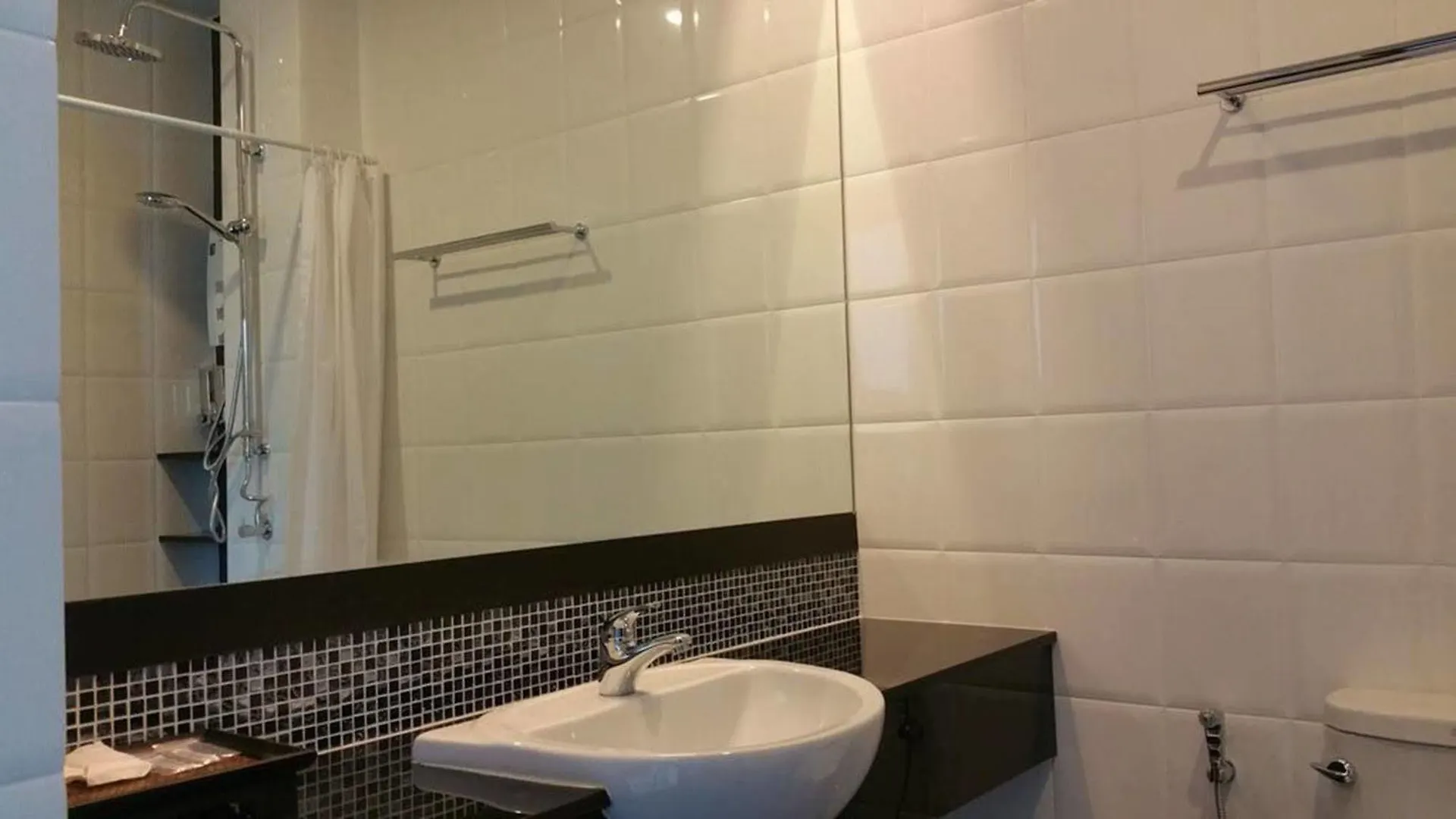 Phuket Airport Place - Sha Plus Nai Yang Hotel